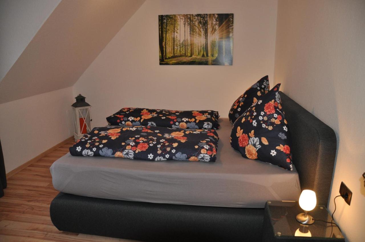 Rentrisch Am Waldrand Apartamento Sankt Ingbert Exterior foto